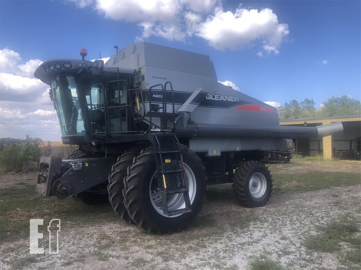 2009 GLEANER R76 Lot 18, Lowell and Maryland Foland Farm