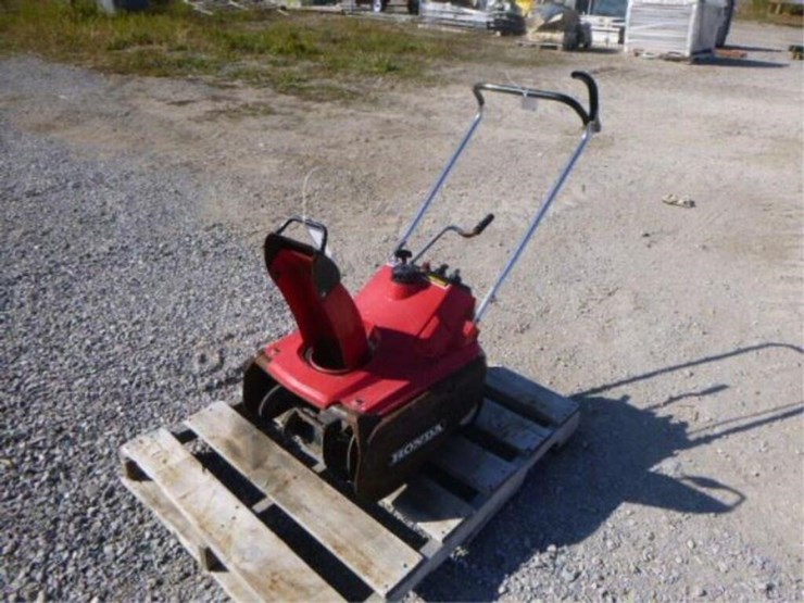 Honda HS35 Snow Blower Lot 108868, BARRIE ONLINE ONLY AUCTION