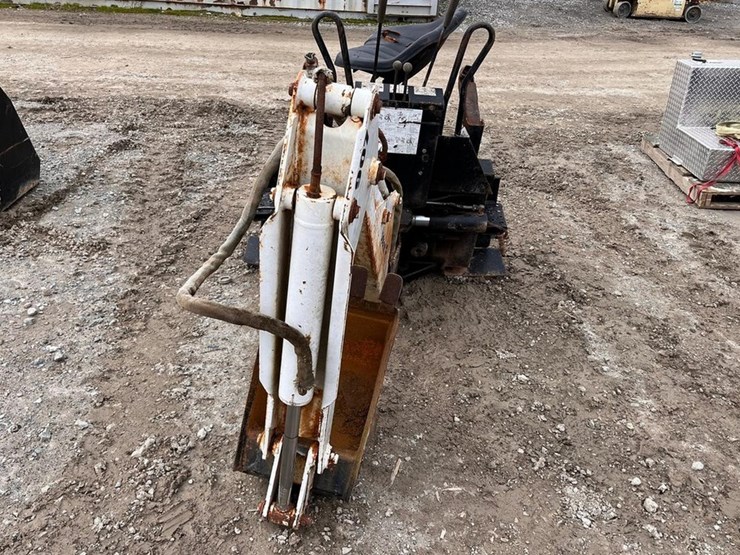 Bobcat 907 Skid Steer Backhoe Attachment - Lot #10120A, McGrew