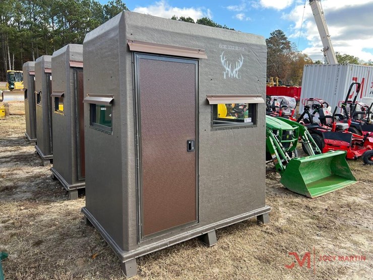 DIXIE DEER BLIND 4X6 Lot 7235, RING ONE WEST HEAVY EQUIPMENT