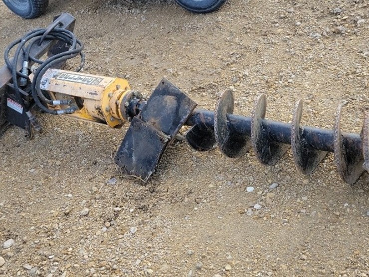 BELLTEC POST HOLE AUGER WITH ROCK BIT Lot 9096, Hwy 64 Auctions