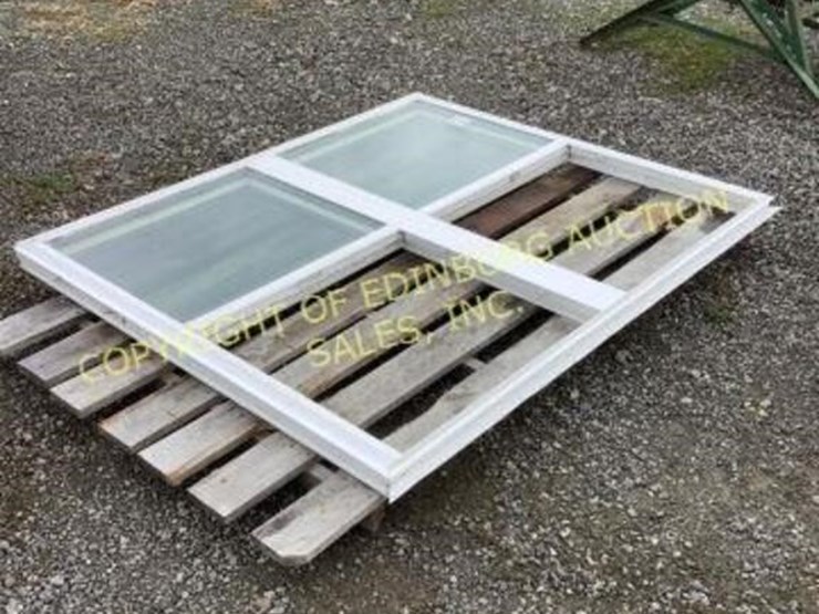 E 72 1/2 x 62 window Lot 3229, FRIDAY, DEC 9TH 2022 7PM ONLINE