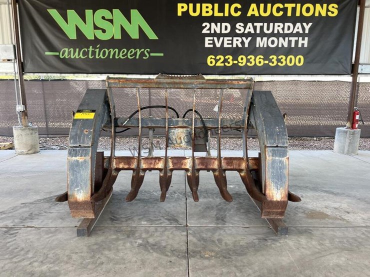 JRB 710G 8FT SKELETAL GRAPPLE BUCKET FOR LOADER Lot 510, Public