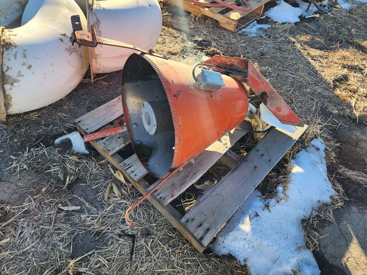 Electric Grain Bin Spreader 110V Lot 419, No Reserve Equipment
