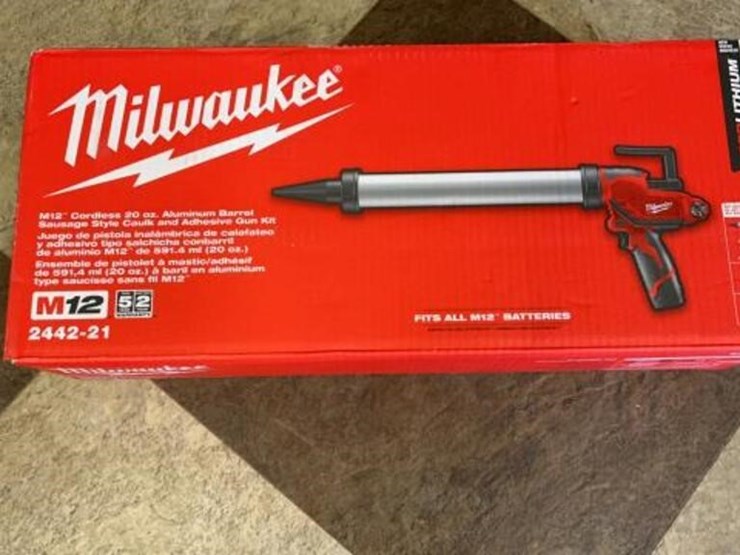 Unused Milwaukee M12 Caulk Gun Kit Lot 421, December 2022 Farm