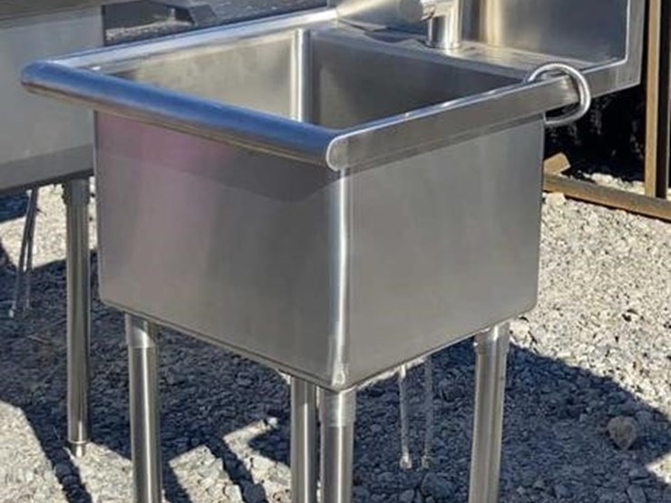 Trinity Stainless Steel Sink Lot 3061, December 2022 Farm & Heavy