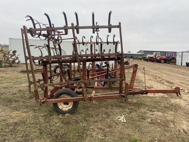 Drag on wheel transport Lot 131, Voelker Bros Annual Winter Auction