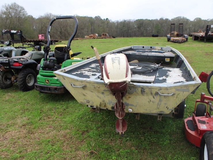 ALUMAWELD BOAT ON TRAILER Lot 301, CRC Oilfield Services