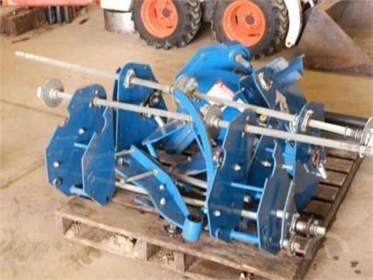 Kinze Parts Lot 1009780, Farm, Ranch, Heavy Equipment Online Auction