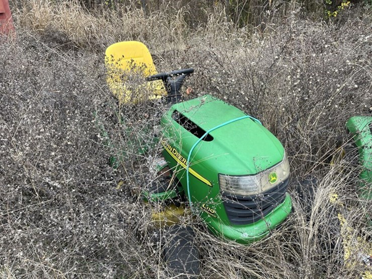 Salvage Lawn Mowers Lot 18822, Farm, Ranch, Heavy Equipment Online