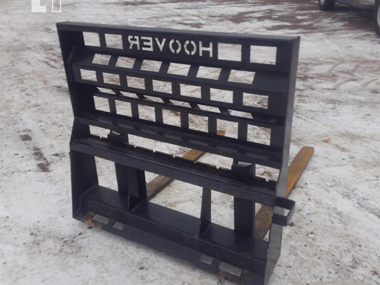 HOOVER PALLET FORK Lot 21, Oberholtzer Dairy Cattle and Auctions