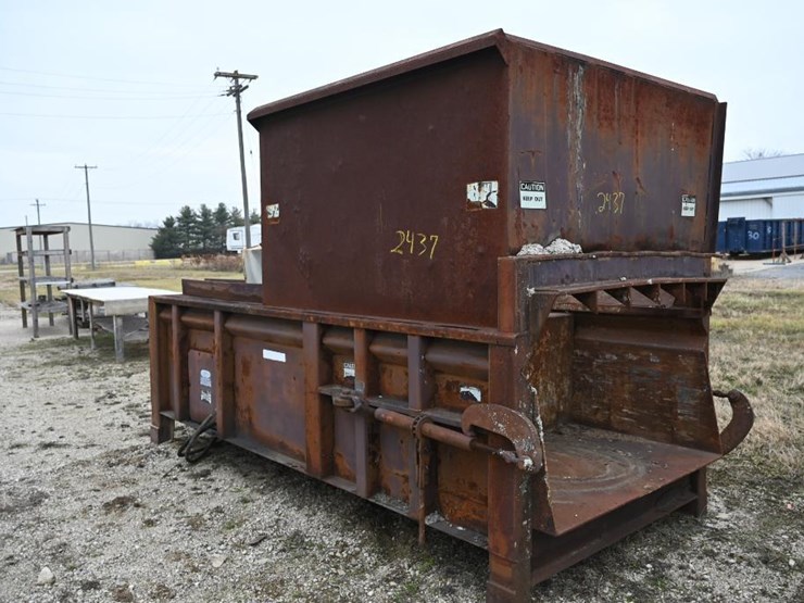 2437 • Galbreath Trash Compactor Lot 2437, Year End Equipment
