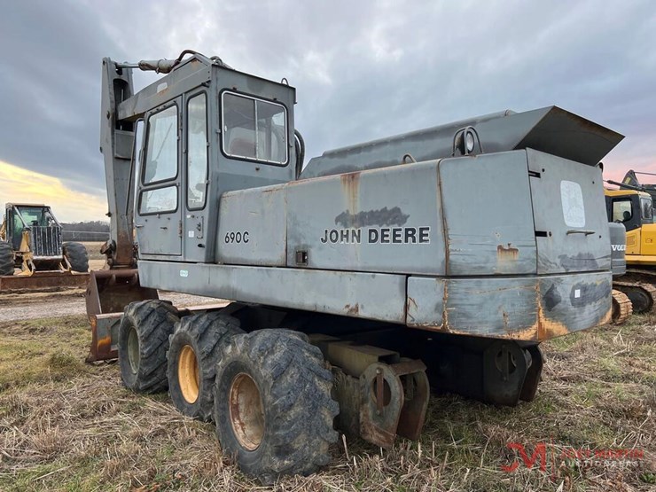 John Deere 690c Hydraulic Wheeled Excavator Lot 7995 Fosters Sod Farm Llc Public Auction 1 5653