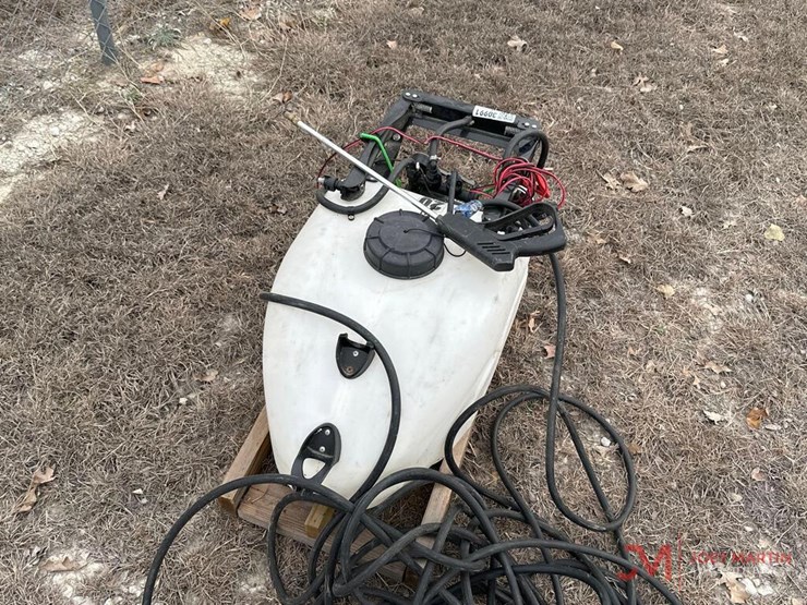 20 GALLON SPRAYER Lot 8219, NORTH TEXAS FLEET REDUCTION AND RENTAL