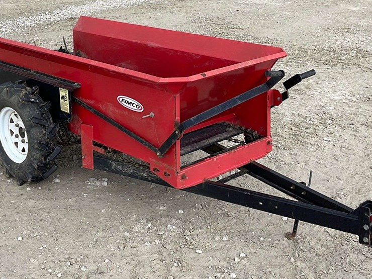 Fimco ground drive manure spreader - Lot #304, Winter Online Equipment