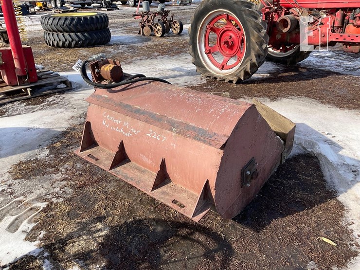 BOBCAT CEMENT MIXER Lot 2267, Winter Consignment Auction East Ring