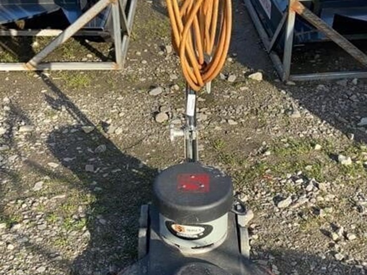 Triple S Commercial Floor Buffer Lot 3003, Day 2 February 2023