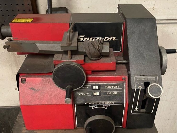 SnapOn Brake Lathe (LLD320) Lot 451, Online Auction February 21st