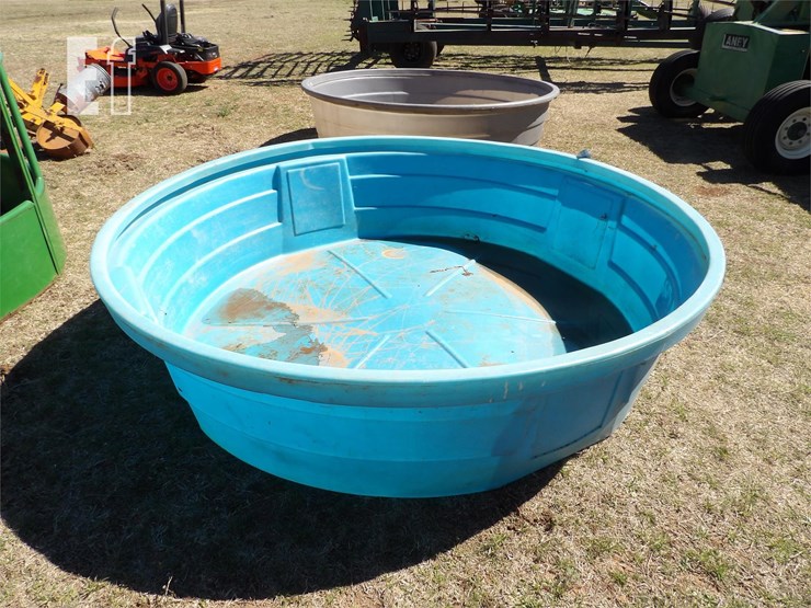 BEHLEN 8' BLUE WATER TROUGH Lot 612, VERNON AREA SPRING FARM