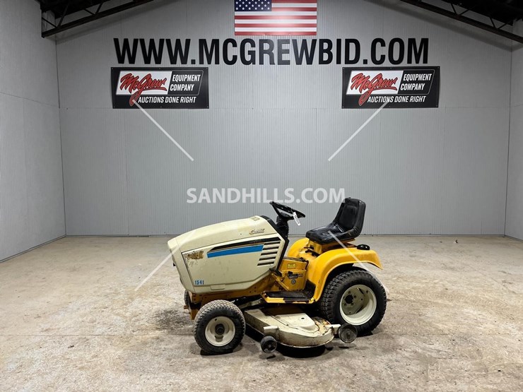 CUB CADET 1541 Lot , McGrew Equipment Live ONSITE Auction,