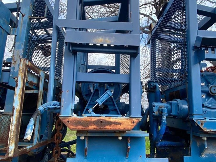 Braden AMS2018B Winch w/ Rolling Tailboard Lot 392, March Equipment