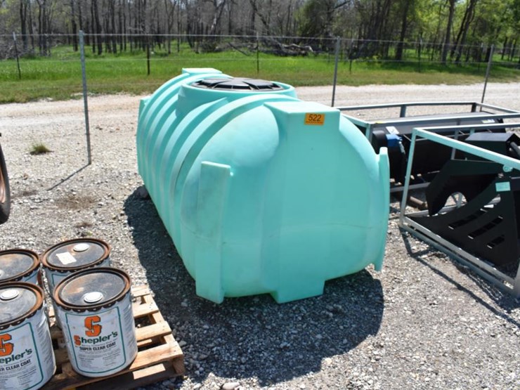 500 GALLON POLY TANK Lot 522, Area Famer Liquidation, 3/25/2023