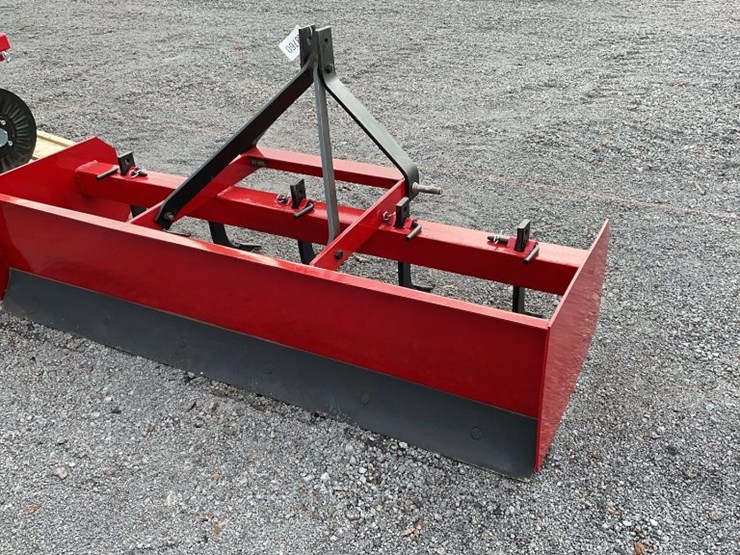 4295 • 6' 3 POINT HITCH BOX BLADE W/RIPPERS Lot 4295, 14th Annual 3