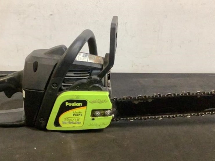 Poulan 16" Gas Powered Chainsaw P3816 Lot 22, March Monthly Day 2