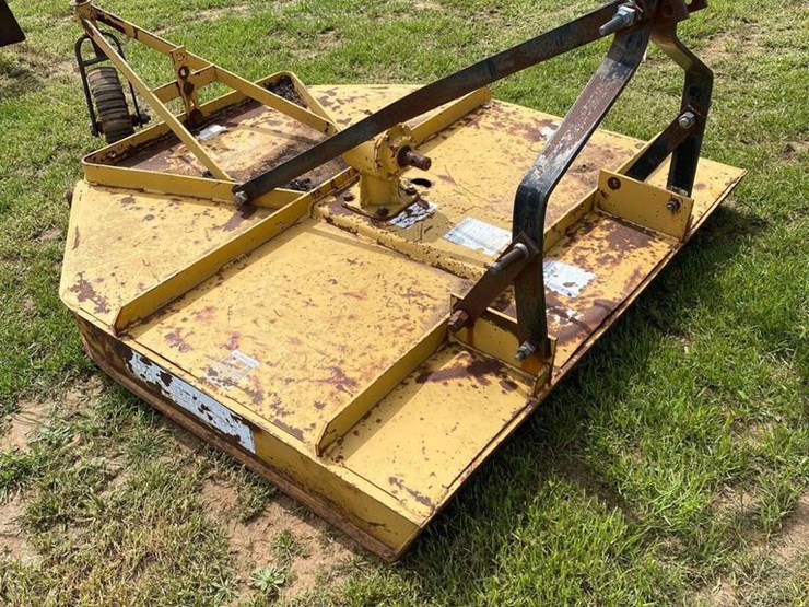 5' KING KUTTER...BRUSH HOG... 3 POINT... Lot 269, APRIL 1 SPRING