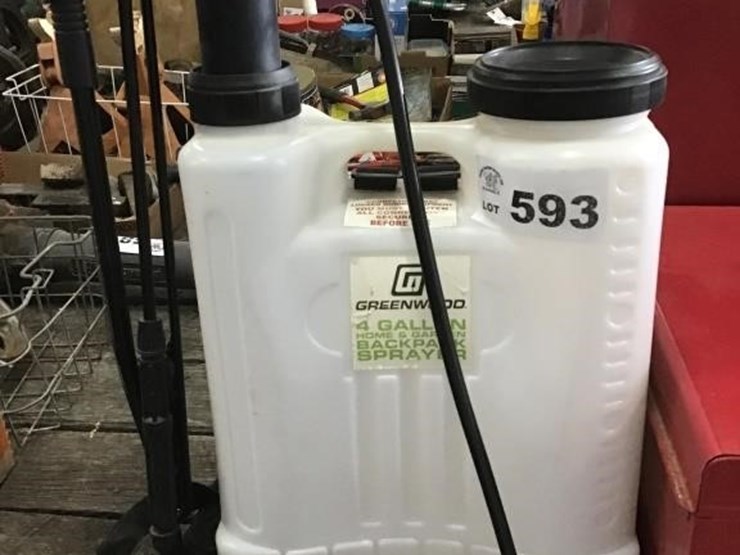 GREENWOOD 4 GALLON BACKPACK SPRAYER Lot 593, Tools and Constuction