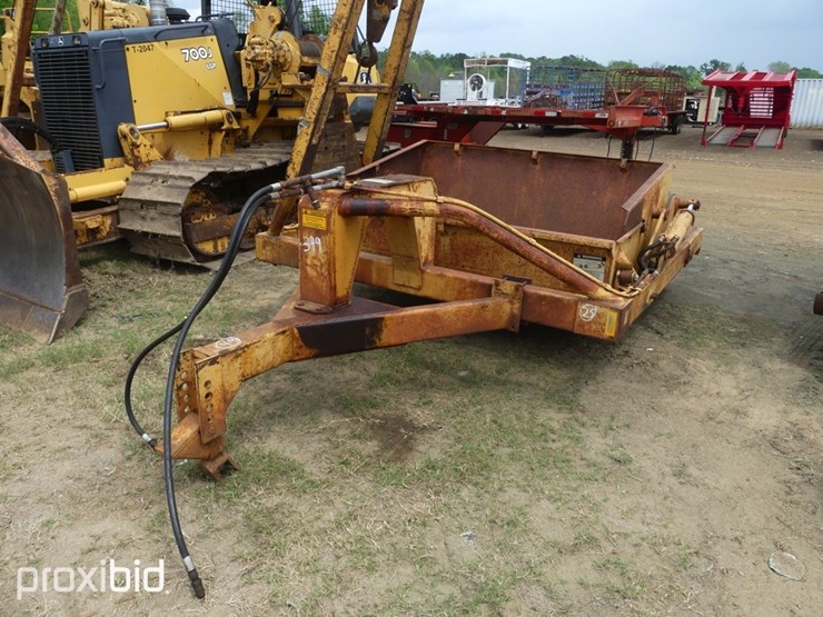 SOILMOVER 3 YARD DIRT PAN Lot 278, Huge Spring Pubic Two day Auction