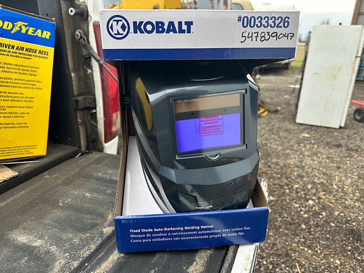 KOBALT FIXED SHADE AUTO DARKENING WELDING HELMET Lot 1, 2023 SPRING