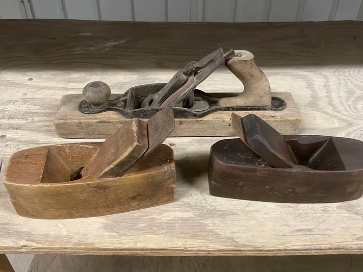 (3) Wooden Wood Planes Lot 537, May Virtual Equipment Consignment