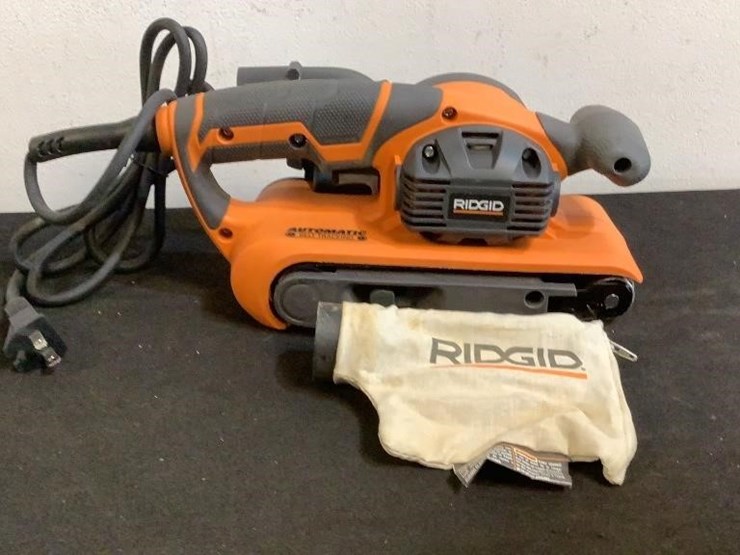 Ridgid 3"x18" Belt Sander R2740 Lot 925, April Monthly Day 1 Auction