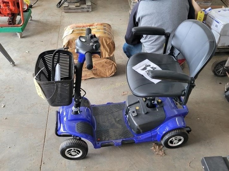 Mobility W3431 Scooter Lot 1153, April Farm Consignment Auction, 4