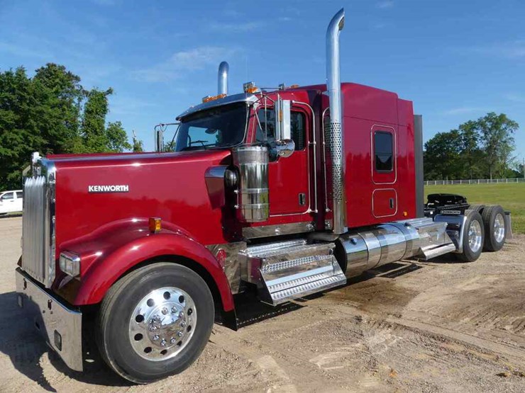 2024 KENWORTH W900 Lot 446, HUGE Public Auction, 5/24/2023, Deanco