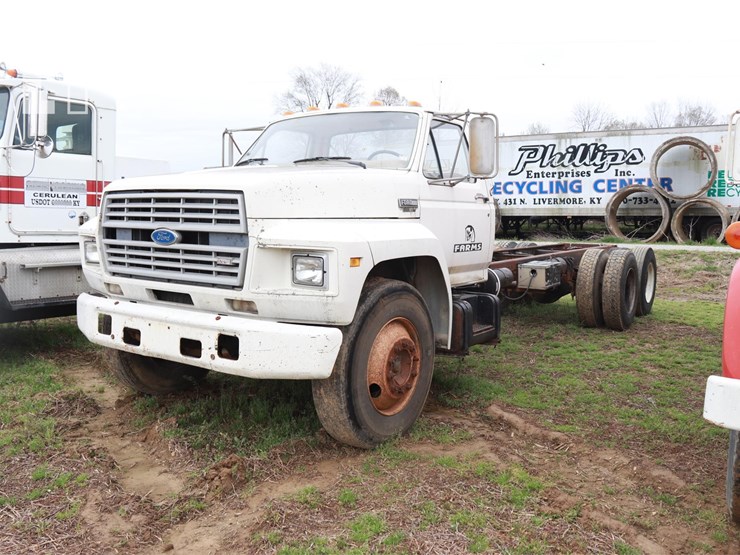 1985 FORD F700 Lot , Absolute Auction, 5/20/2023, Bunch Brothers