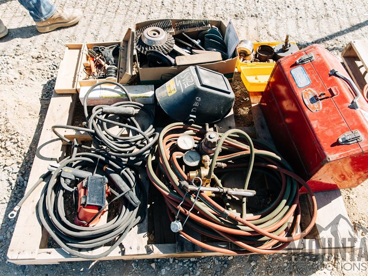 PALLET OF WELDING ITEMS Lot 2967, Utah/Idaho Farm, Construction