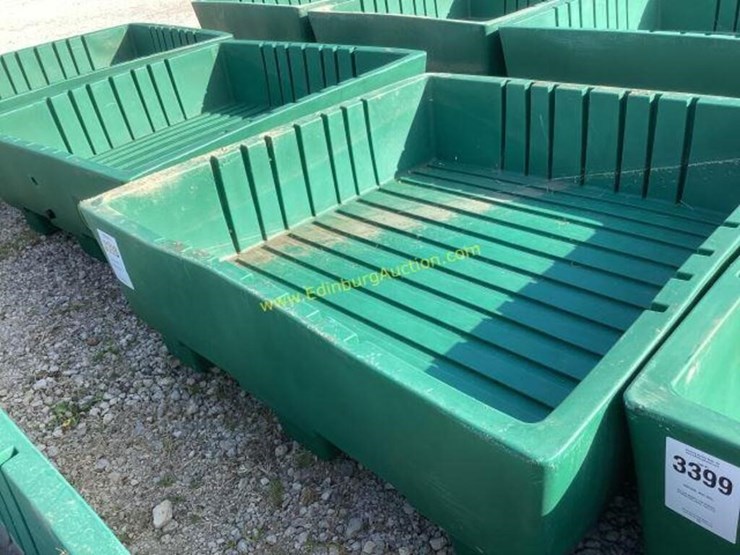 E. Treeplex raised garden planter 55x55 w/ drain Lot 3398, ONLINE