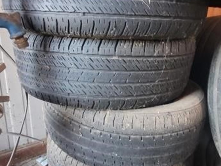 Conti Touring Contact P215/60/R17 Lot 61, Spring 2023 Consignment