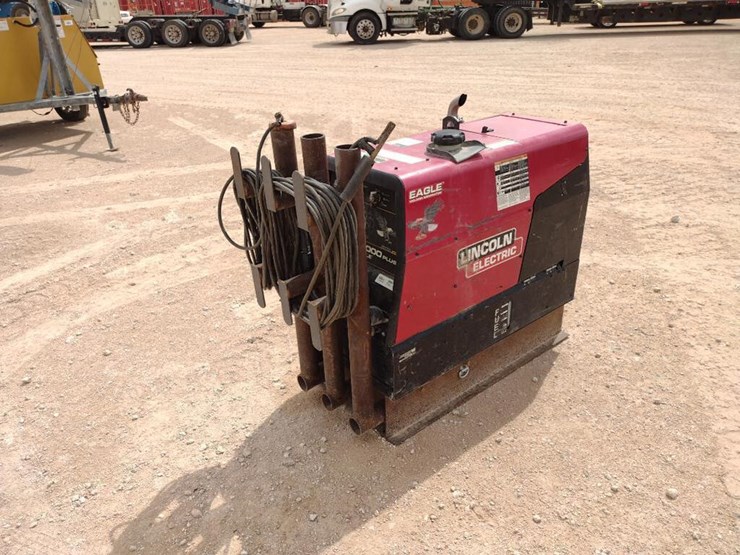 Lincoln Eagle 10,000 Plus Welder Lot 3231561, Day 1 June Public