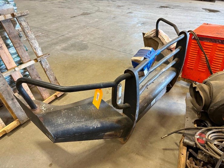 1040 • Bumper and grill Lot 1040, Tunnelton, WV Equipment Auction