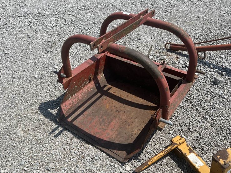 POND SCOOP Lot 15416, Live Heavy Machinery Summer Auction, 6/10/2023