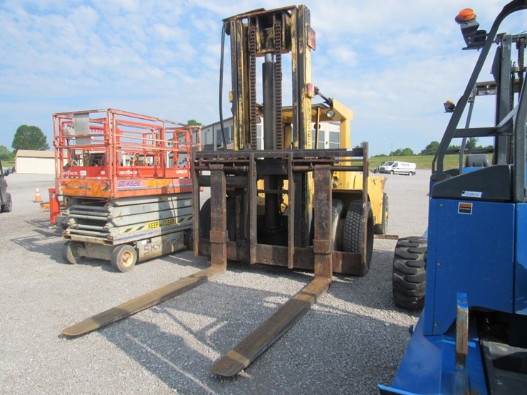 HYSTER H300B FORKLIFT Lot 15397, Live Heavy Machinery Summer Auction
