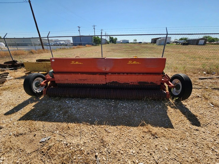 Brillion TurfMaker Landscape Seeder Lot 143, Utility Contractor and