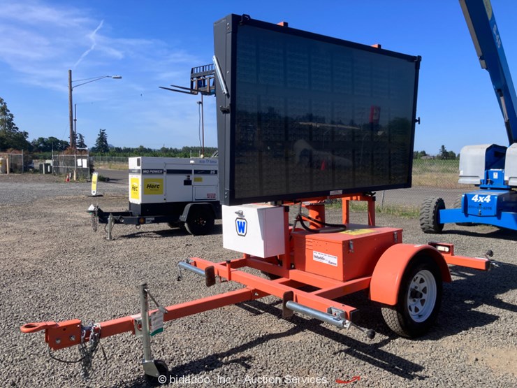 2016 Wanco WVT3B S/A Towable Message Board Arrow Sign Traffic Control