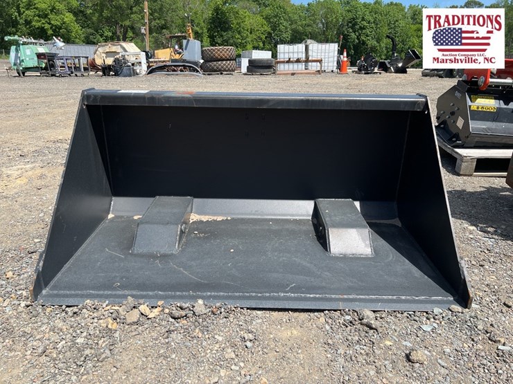 Forklift Dump Bucket Lot 570, Traditions Auction Co LLC Equipment