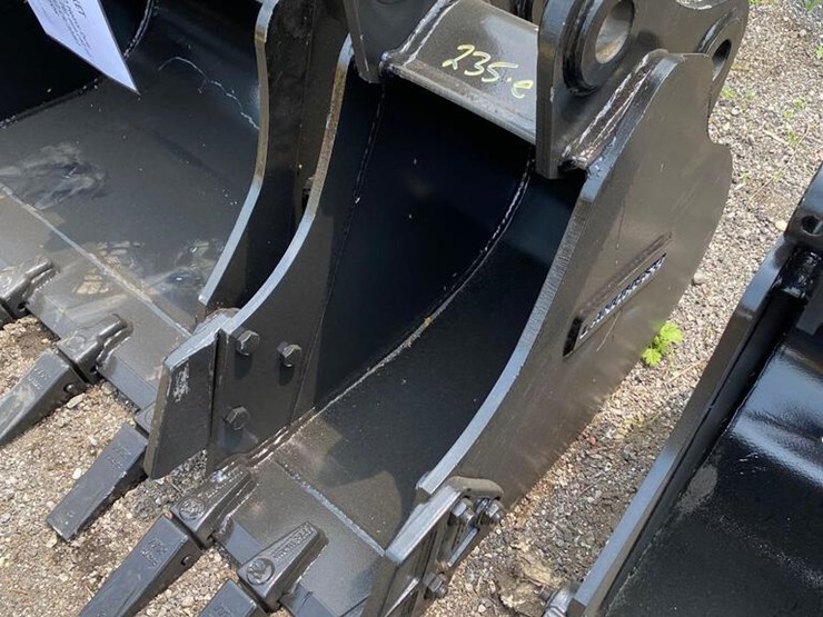 New LandHero Co 12in Mini Excavator BucketFits Cat 305/306 Mini