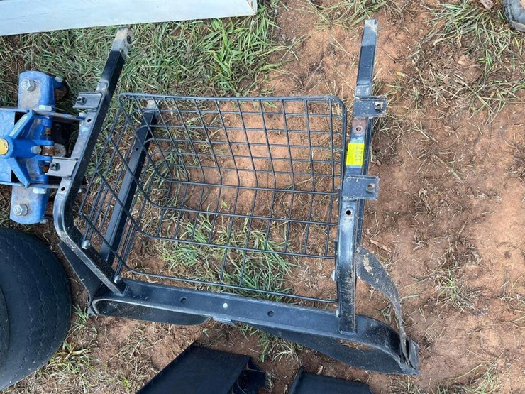 Yamaha golf cart basket Lot 1727, 2023 Summer Consignment, 6/21/2023, Ken Carpenter Auction