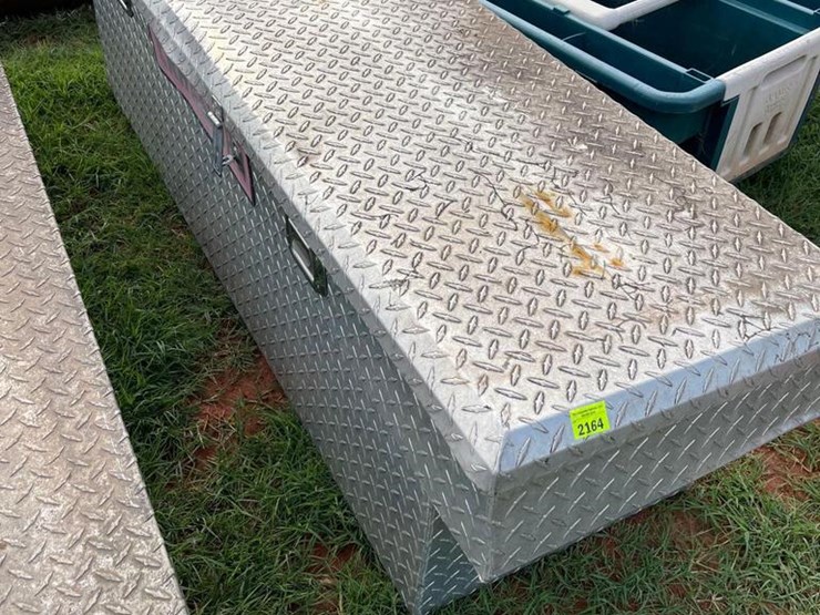 pickup tool box Lot 2164, 2023 Summer Consignment, 6/21/2023, Ken